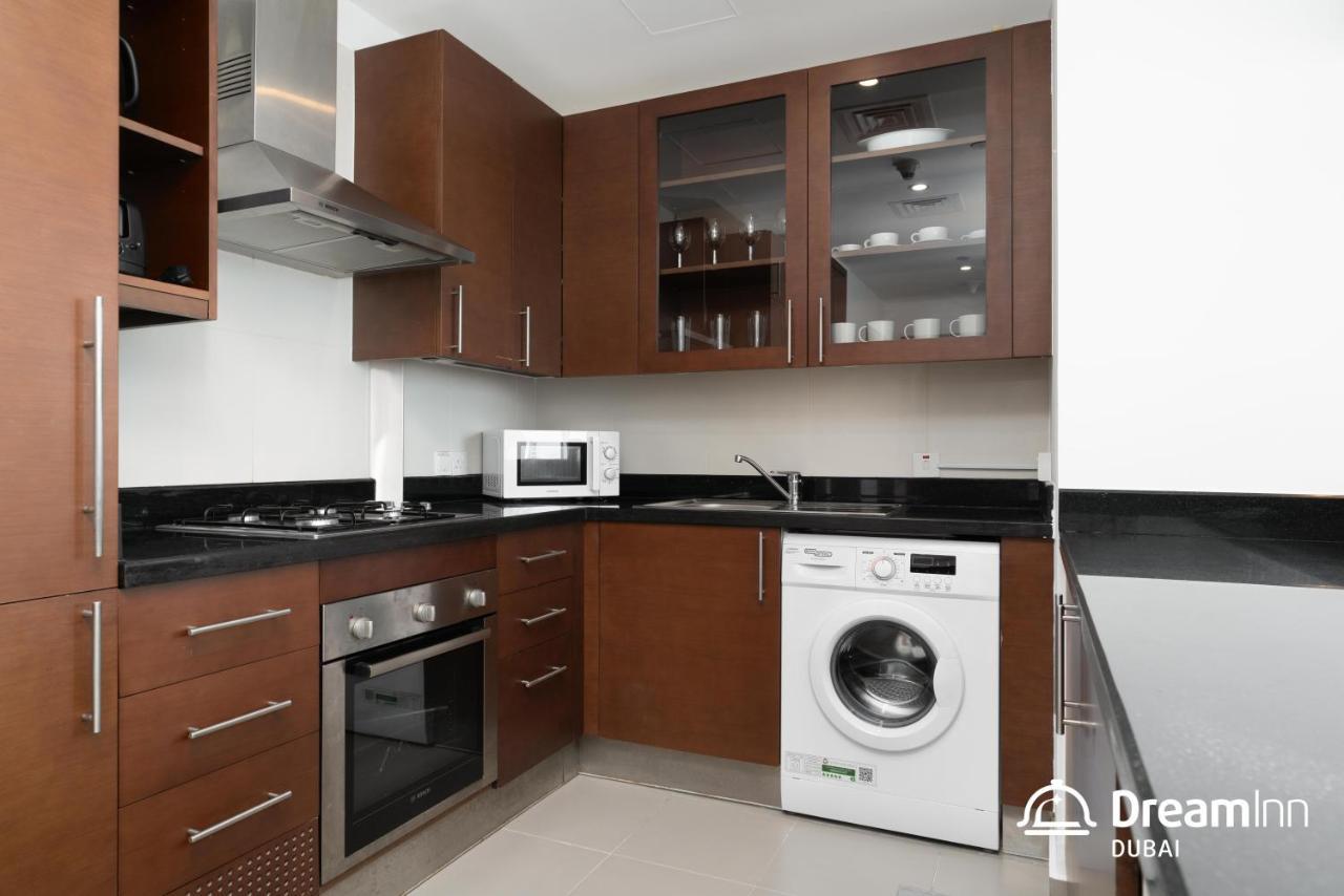 דובאי Dream Inn Apartments- West Wharf Tower Canal View מראה חיצוני תמונה