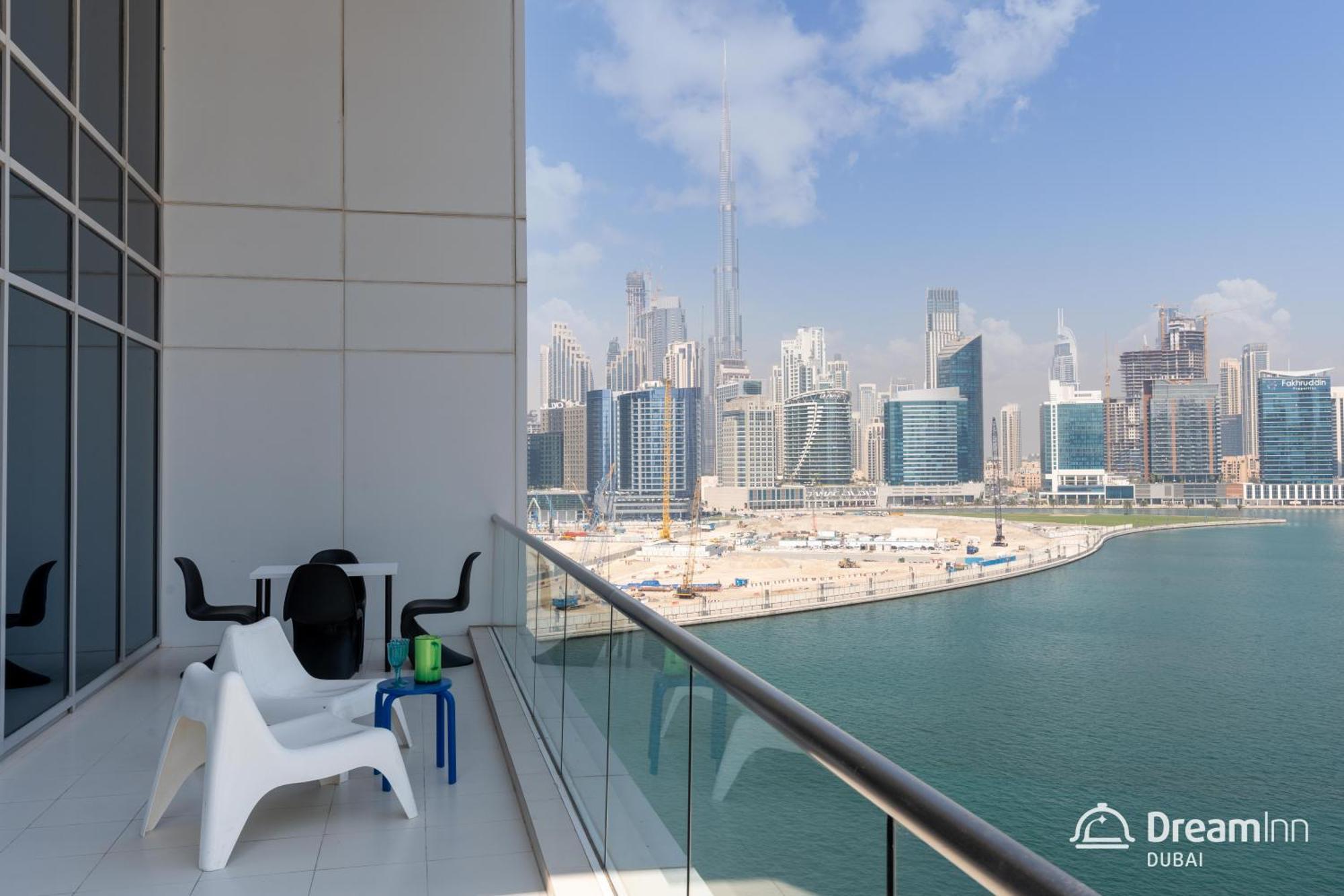 דובאי Dream Inn Apartments- West Wharf Tower Canal View מראה חיצוני תמונה